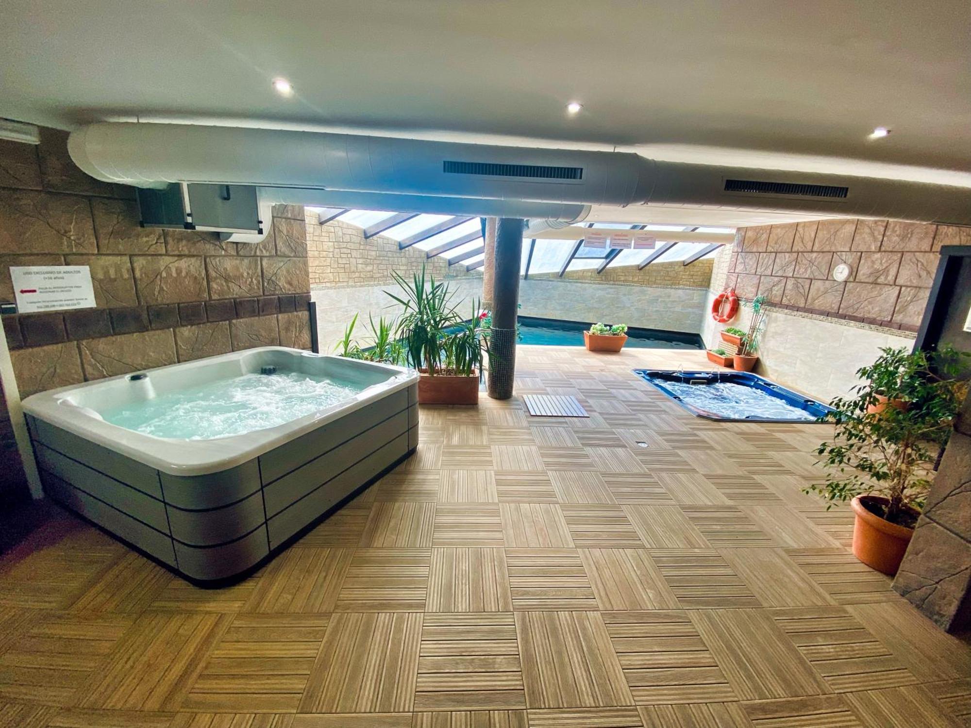 Apartamentos Spa Casco Historico De Isla - AlojateIsla Plana المظهر الخارجي الصورة