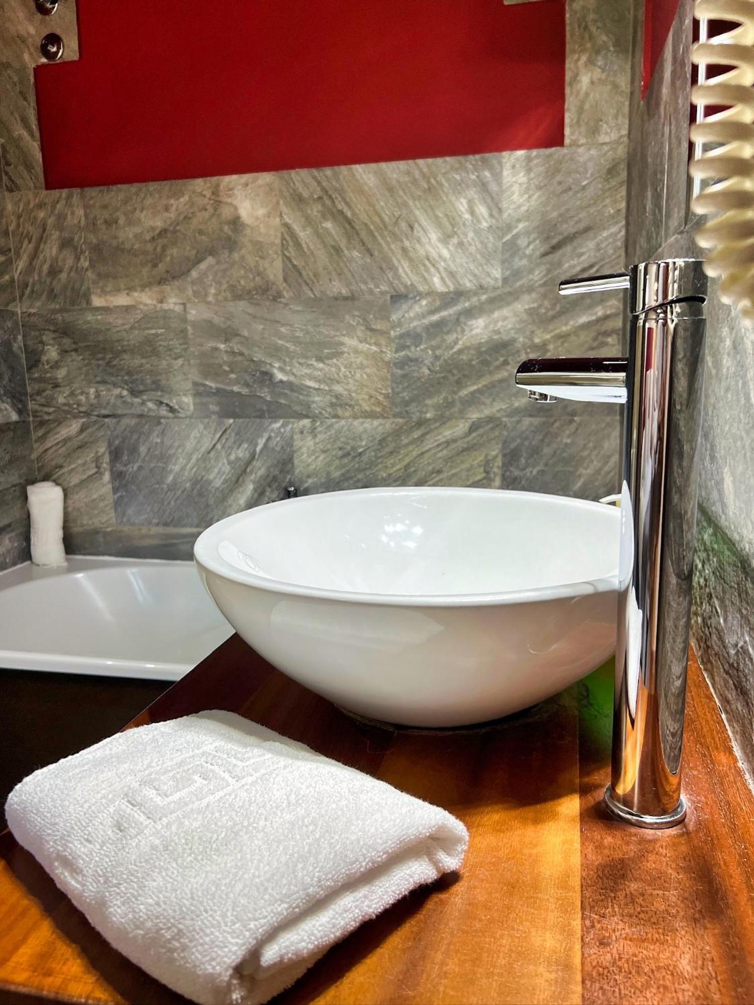 Apartamentos Spa Casco Historico De Isla - AlojateIsla Plana المظهر الخارجي الصورة
